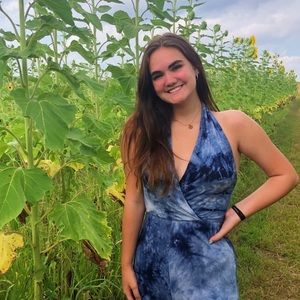 Meet your Posher, Savannah